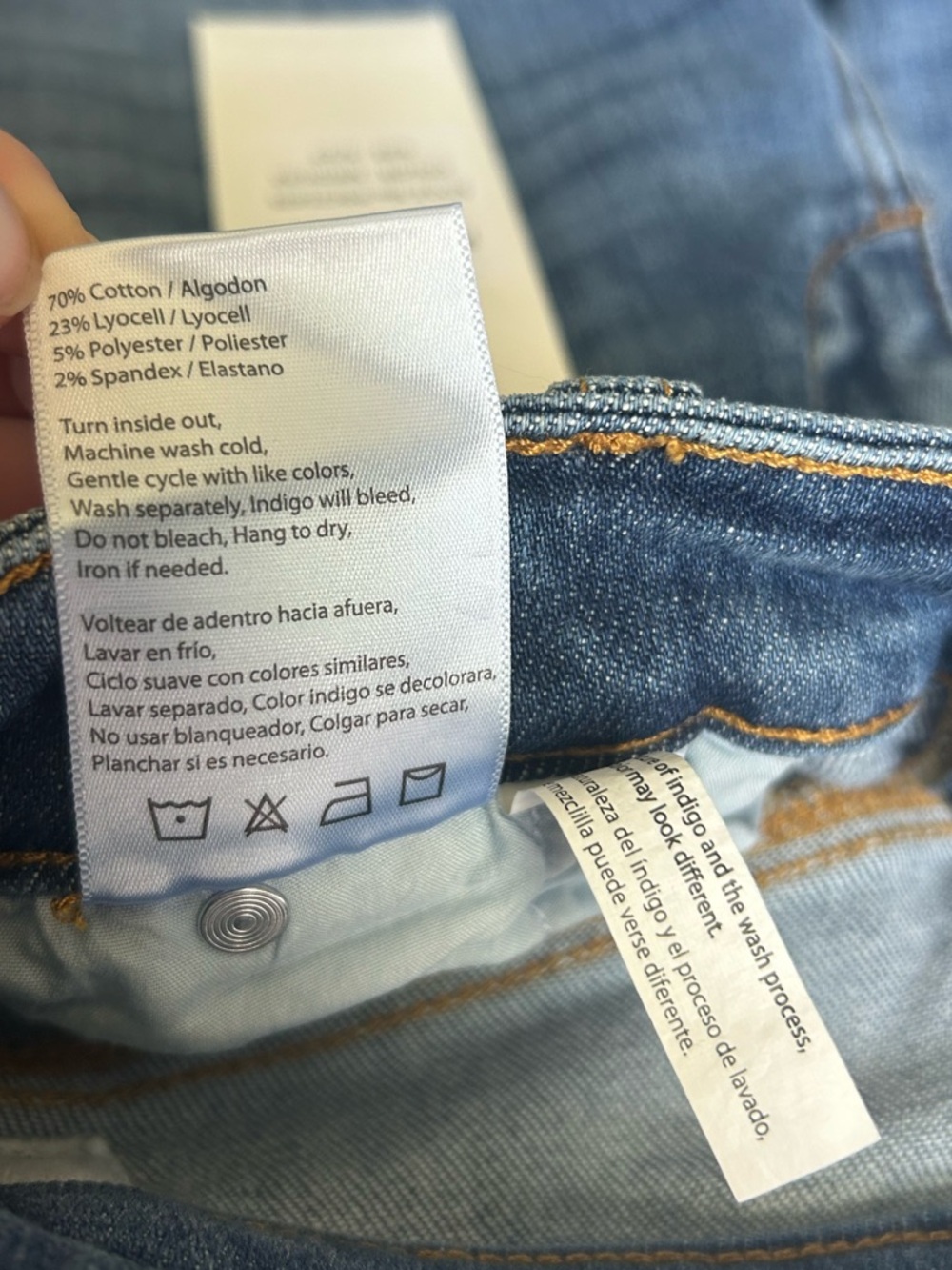 Risen Cropped Slouchy Cropped
Barrel Jeans NWT Sz 27 boho chic Baggy minimalist - Picture 16 of 16